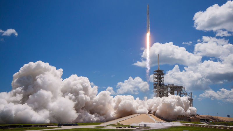 World’s most powerful rocket (Falcon Heavy) launched by SpaceX: Elon&nbsp;Musk